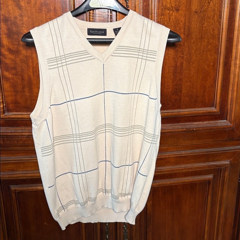 Van Heusen V Neck Cream Sweater Vest with Plaid Pattern Size Small